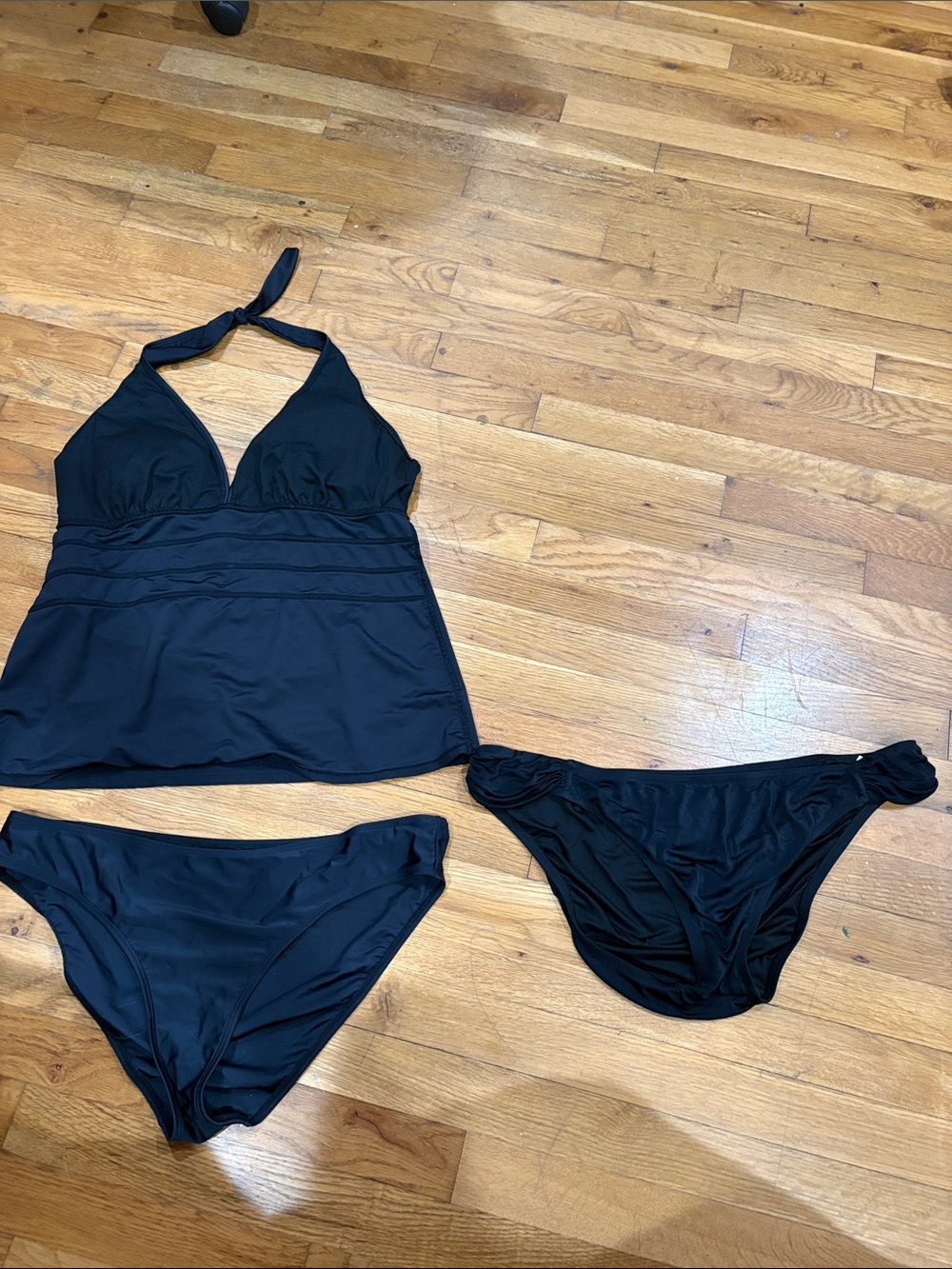 Women’s Black Tankini Top with 2 Matching Bikini Bottoms size XL